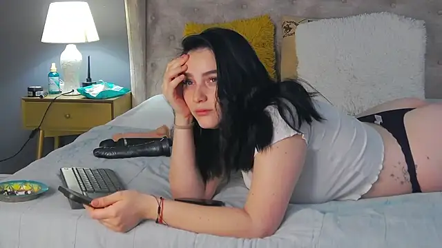 Leah Brooks online show from 01-07-26, 05:23