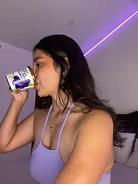 MiaAlarie online show from 02-08-26, 06:44