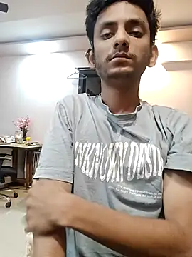 yung cplz online show from 01-12-26, 01:51