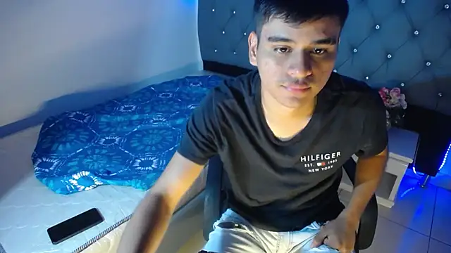 Charlie Cock  online show from 11-07-25, 04:28