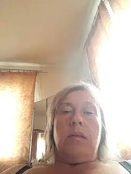 Snapshot of Catherine372311 chatting on 09-09-25, 10:57 Catherine372311 online show from 09-09-25, 10:57