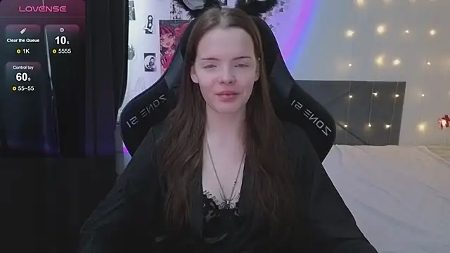 Snapshot of Luna_Navy chatting on 03-02-26, 06:25 Luna Navy online show from 03-02-26, 06:25