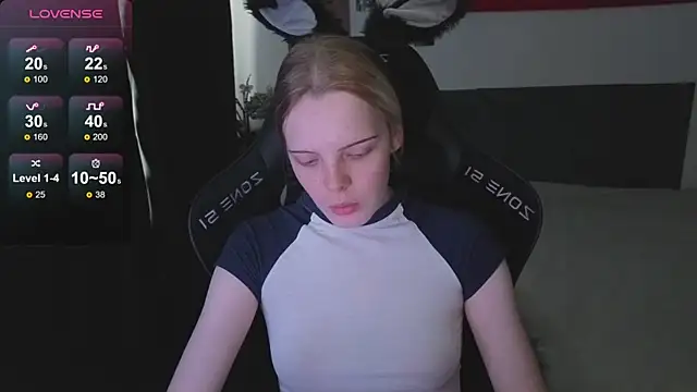 Luna Navy online show from 11-10-25, 09:03