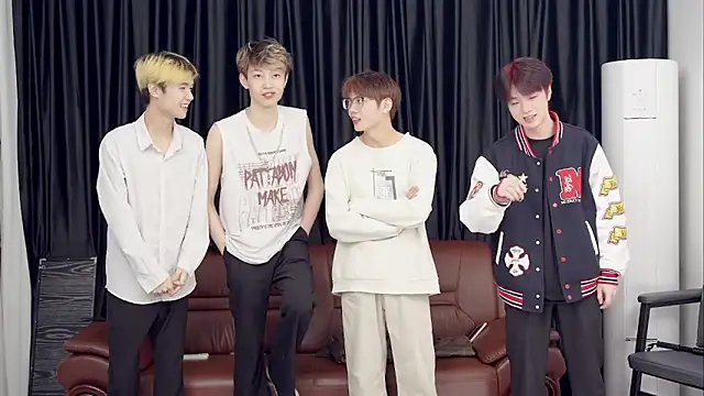 Beautifulboys-777 online show from 04-13-26, 11:47