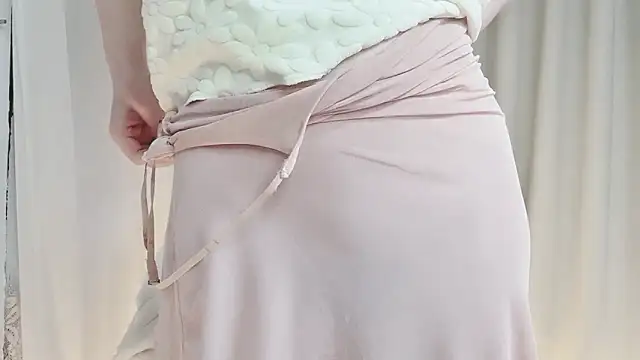 Vessi-babe online show from 12-20-25, 05:21