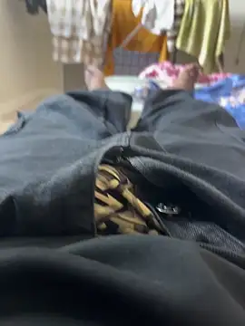 Snapshot of bigbulllaksh chatting on 09-09-25, 06:34 bigbulllaksh online show from 09-09-25, 06:34