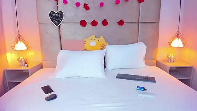 Snapshot of isabel_sofiaa chatting on 02-15-26, 03:18 isabel sofiaa online show from 02-15-26, 03:18