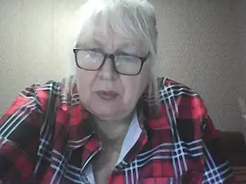 Snapshot of Alexia64231 chatting on 02-08-26, 02:26 Alexia64231 online show from 02-08-26, 02:26