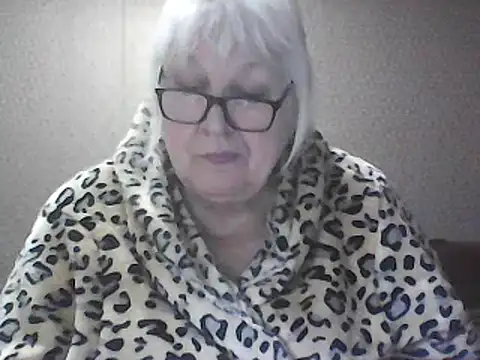 Snapshot of Alexia64231 chatting on 02-10-26, 03:49 Alexia64231 online show from 02-10-26, 03:49