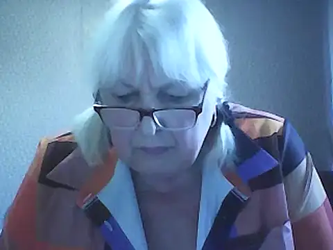 Snapshot of Alexia64231 chatting on 05-07-26, 11:46 Alexia64231 online show from 05-07-26, 11:46