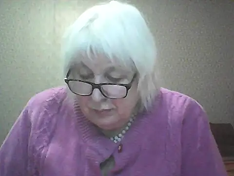 Snapshot of Alexia64231 chatting on 09-28-25, 04:47 Alexia64231 online show from 09-28-25, 04:47