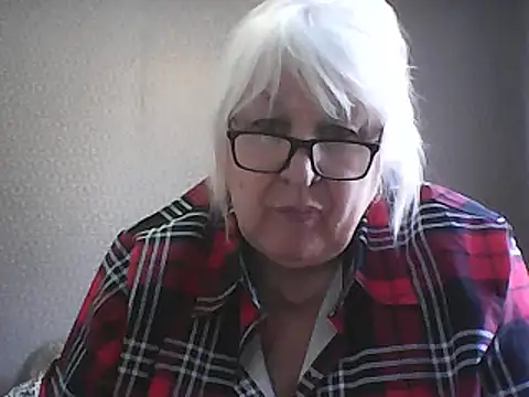 Snapshot of Alexia64231 chatting on 02-22-26, 07:44 Alexia64231 online show from 02-22-26, 07:44