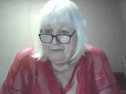 Snapshot of Alexia64231 chatting on 04-18-26, 01:35 Alexia64231 online show from 04-18-26, 01:35