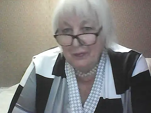 Snapshot of Alexia64231 chatting on 09-23-25, 03:41 Alexia64231 online show from 09-23-25, 03:41