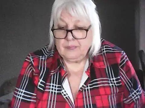 Snapshot of Alexia64231 chatting on 02-24-26, 02:18 Alexia64231 online show from 02-24-26, 02:18