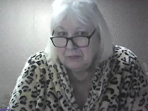 Snapshot of Alexia64231 chatting on 02-07-26, 01:46 Alexia64231 online show from 02-07-26, 01:46