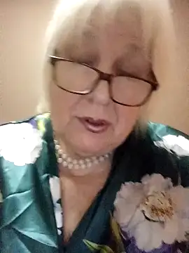 Alexia64231 online show from 11-07-25, 04:39