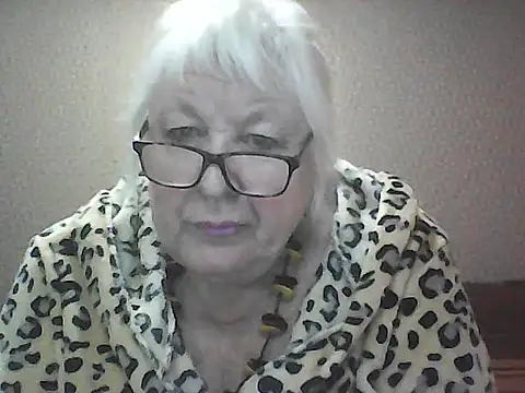 Snapshot of Alexia64231 chatting on 10-02-25, 02:15 Alexia64231 online show from 10-02-25, 02:15