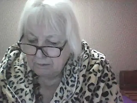 Snapshot of Alexia64231 chatting on 10-18-25, 03:52 Alexia64231 online show from 10-18-25, 03:52