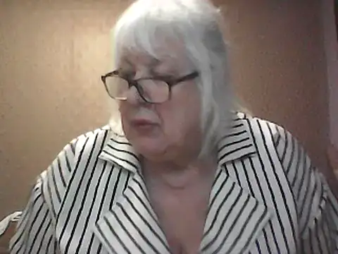 Alexia64231 online show from 01-15-26, 06:17