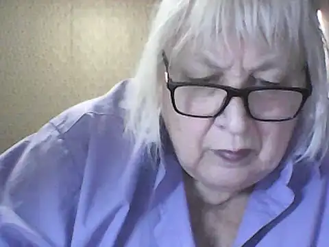 Alexia64231 online show from 03-12-26, 04:40