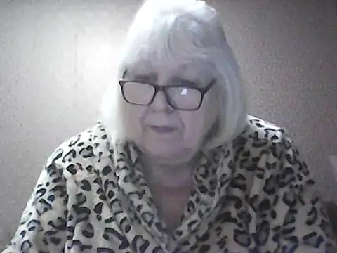 Snapshot of Alexia64231 chatting on 02-06-26, 01:23 Alexia64231 online show from 02-06-26, 01:23