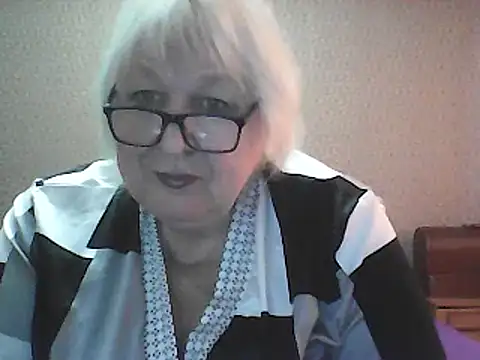 Snapshot of Alexia64231 chatting on 10-12-25, 01:12 Alexia64231 online show from 10-12-25, 01:12