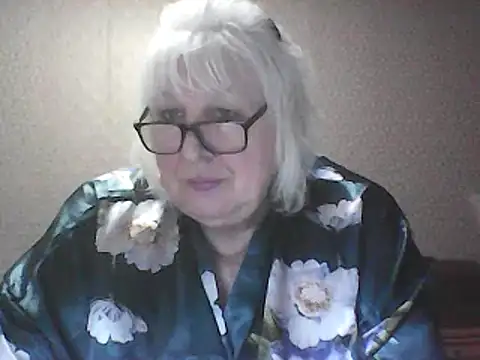 Snapshot of Alexia64231 chatting on 02-10-26, 04:06 Alexia64231 online show from 02-10-26, 04:06