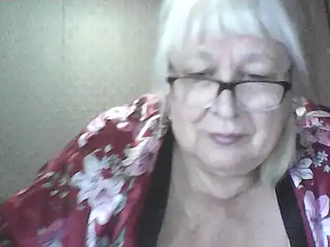 Alexia64231 online show from 06-01-26, 12:49