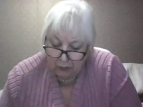 Snapshot of Alexia64231 chatting on 09-21-25, 03:11 Alexia64231 online show from 09-21-25, 03:11