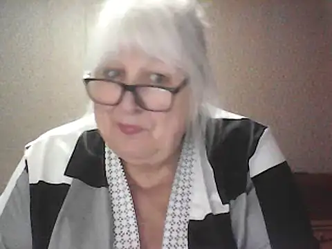 Snapshot of Alexia64231 chatting on 04-24-26, 02:08 Alexia64231 online show from 04-24-26, 02:08