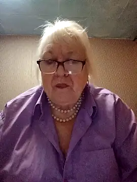 Alexia64231 online show from 10-31-25, 03:14