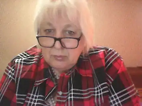 Snapshot of Alexia64231 chatting on 10-10-25, 12:50 Alexia64231 online show from 10-10-25, 12:50