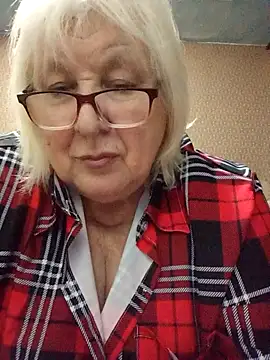 Alexia64231 online show from 12-17-25, 05:56