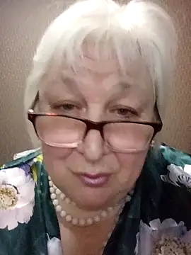 Alexia64231 online show from 11-17-25, 07:18