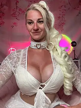 Barbie-Pink online show from 07-01-26, 03:34