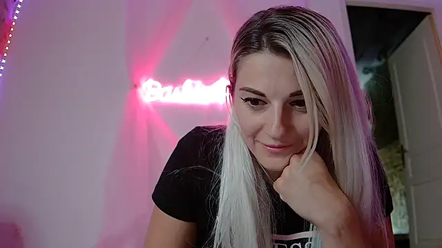 Barbie-Pink online show from 09-10-25, 02:38