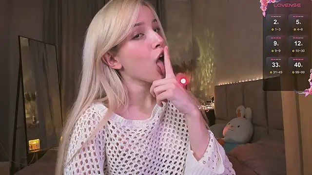 peachii meow online show from 09-10-25, 01:43