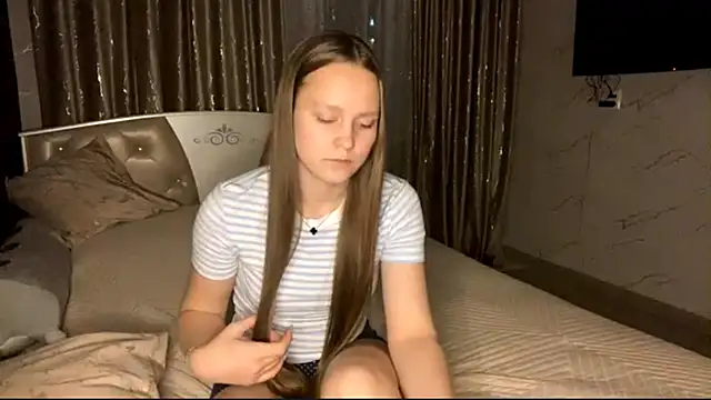 SoSweetGirl online show from 10-26-25, 12:16