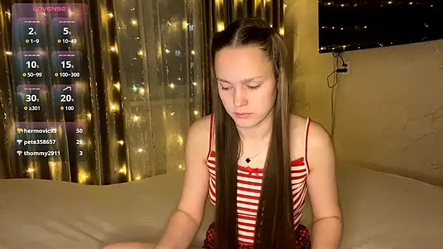 SoSweetGirl online show from 12-16-25, 10:41