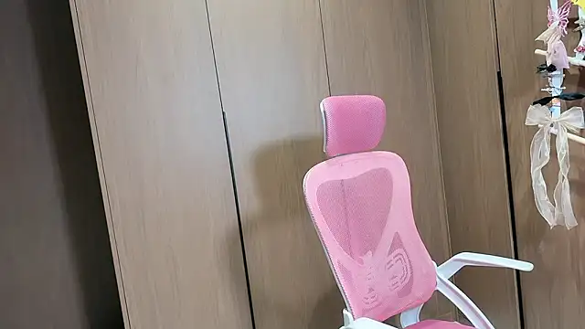 Lilium-520 online show from 02-05-26, 11:39