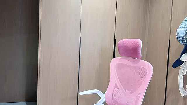 Lilium-520 online show from 03-08-26, 11:24