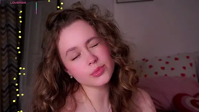 SusannaScholler online show from 04-15-26, 10:43