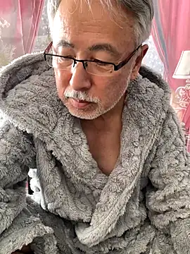 gholly2007 online show from 12-23-25, 02:11