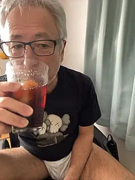 gholly2007 online show from 11-05-25, 02:14