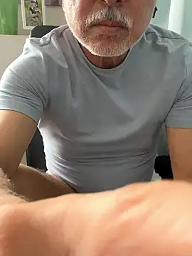 gholly2007 online show from 10-16-25, 02:20