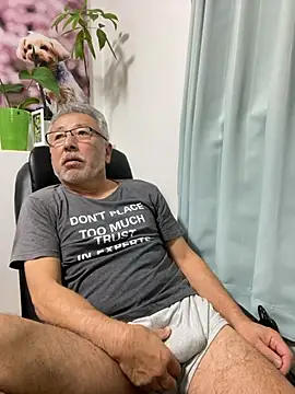 gholly2007 online show from 09-28-25, 06:04