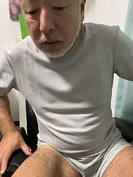 gholly2007 online show from 09-14-25, 06:08