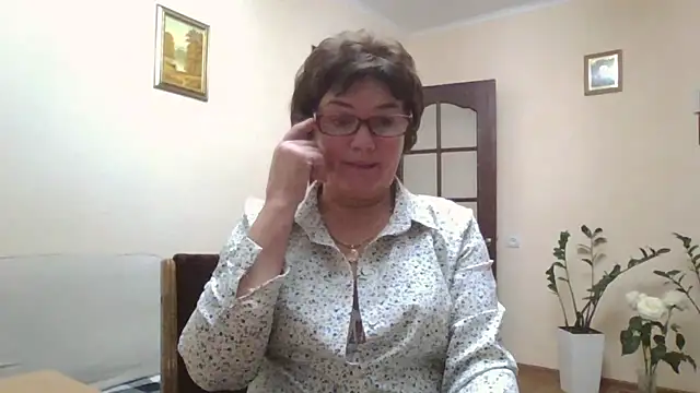 Snapshot of Galina56301 chatting on 10-07-25, 04:52 Galina56301 online show from 10-07-25, 04:52
