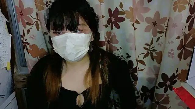 Snapshot of MIKE_chan chatting on 10-25-25, 03:23 MIKE chan online show from 10-25-25, 03:23